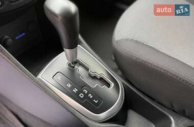Седан Hyundai Accent 2013 в 