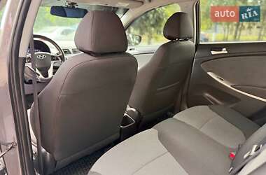 Седан Hyundai Accent 2013 в 