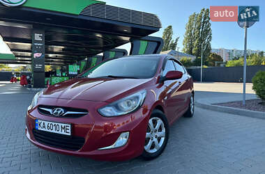 Hyundai Accent 2012