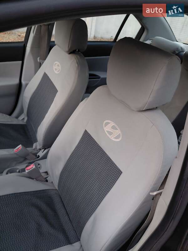 Седан Hyundai Accent 2006 в Чернігові