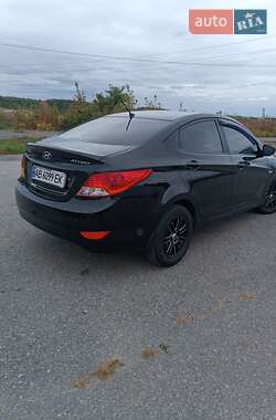 Седан Hyundai Accent 2013 в 