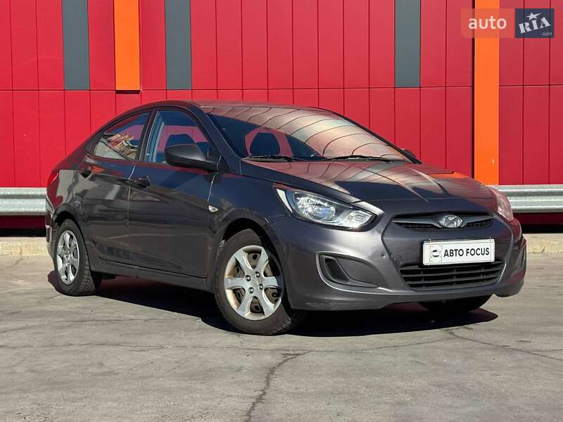 Hyundai Accent 2014