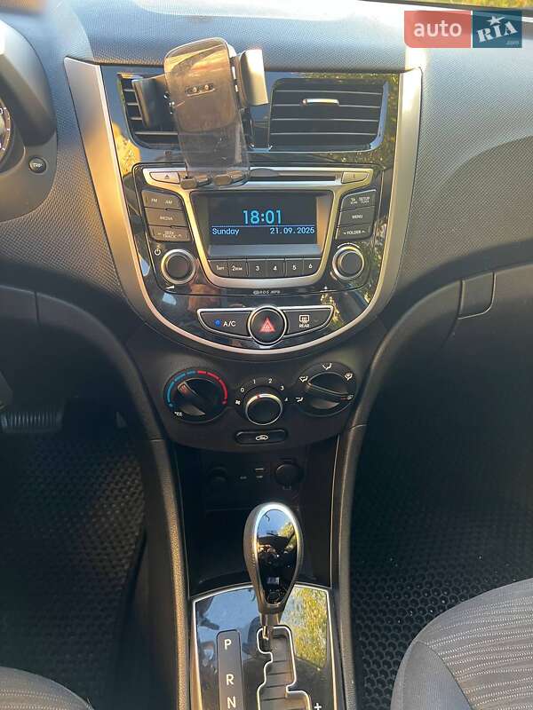 Седан Hyundai Accent 2018 в Киеве