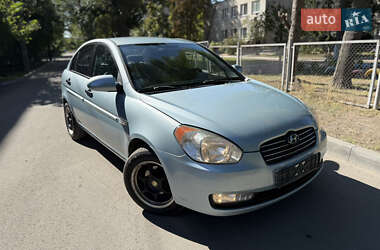 Седан Hyundai Accent 2008 в Днепре