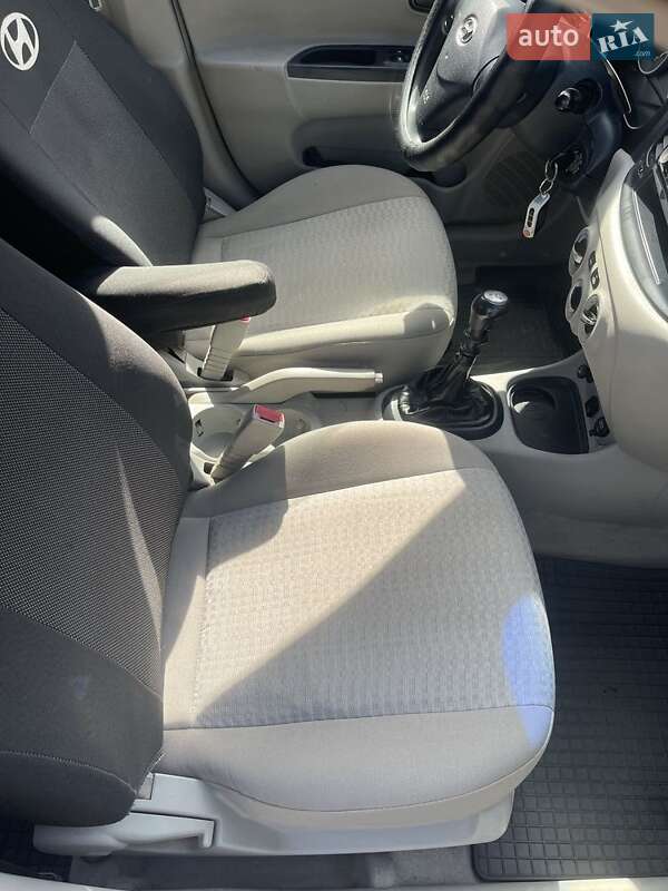 Седан Hyundai Accent 2006 в Мерефа