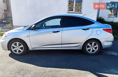 Седан Hyundai Accent 2011 в Шепетовке
