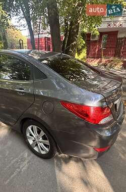 Седан Hyundai Accent 2012 в 