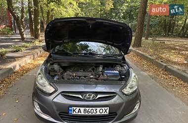 Седан Hyundai Accent 2012 в 
