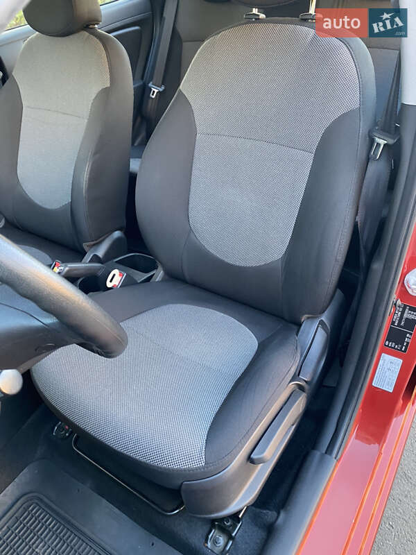 Седан Hyundai Accent 2011 в Мукачево