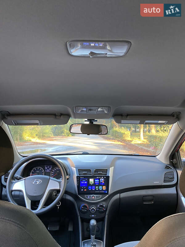 Седан Hyundai Accent 2011 в Мукачево