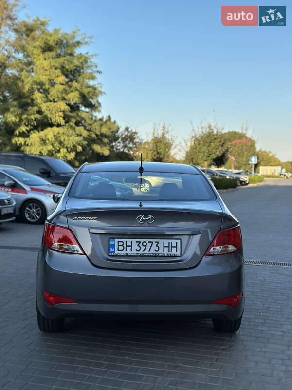 Седан Hyundai Accent 2016 в Одессе