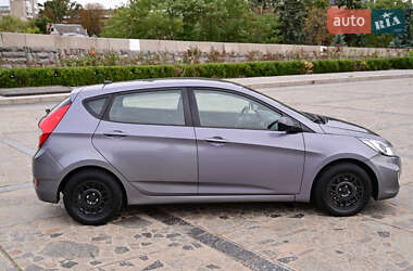 Хэтчбек Hyundai Accent 2017 в 