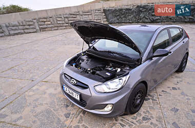 Хэтчбек Hyundai Accent 2017 в 