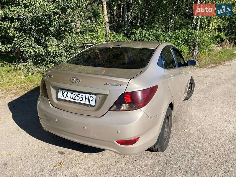 Седан Hyundai Accent 2012 в Києві