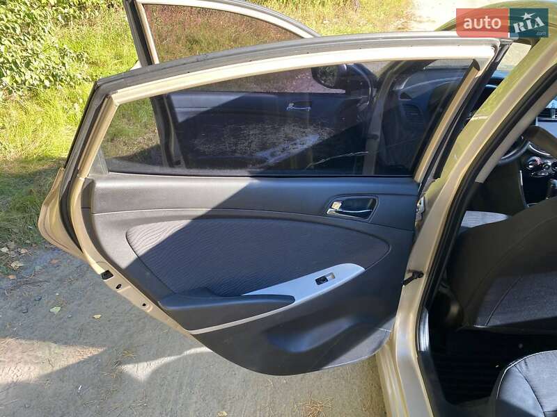 Седан Hyundai Accent 2012 в Києві