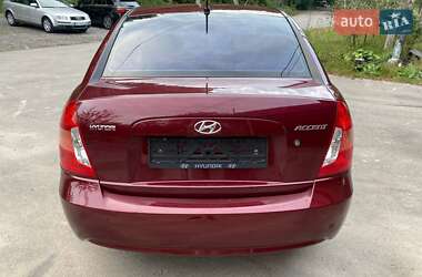 Седан Hyundai Accent 2010 в 