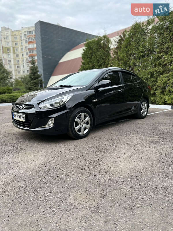 Седан Hyundai Accent 2012 в Харькове
