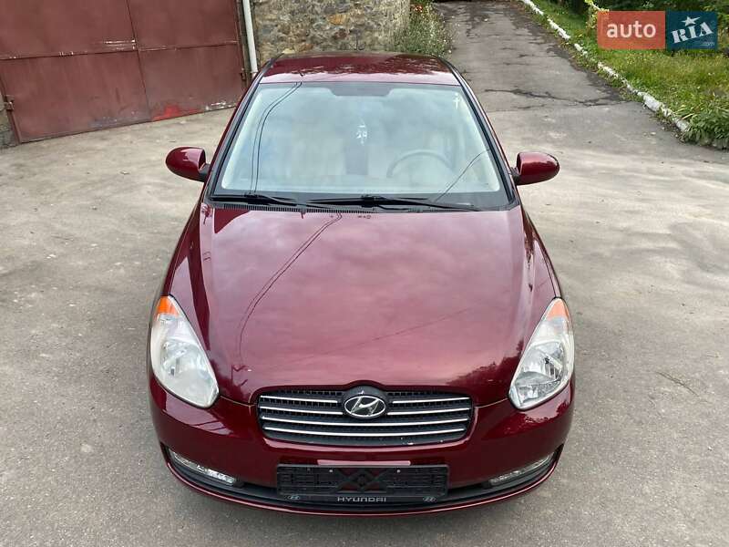 Седан Hyundai Accent 2010 в Виннице