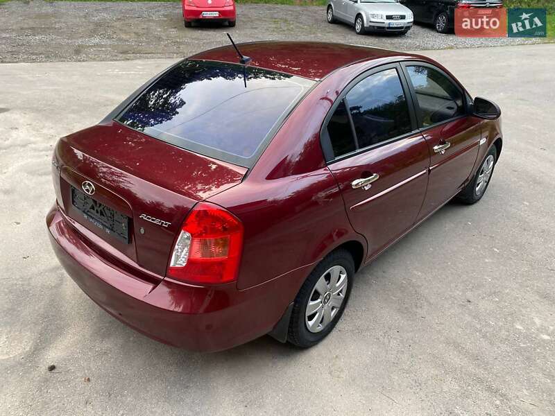 Седан Hyundai Accent 2010 в Виннице