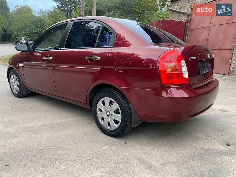 Седан Hyundai Accent 2010 в Виннице