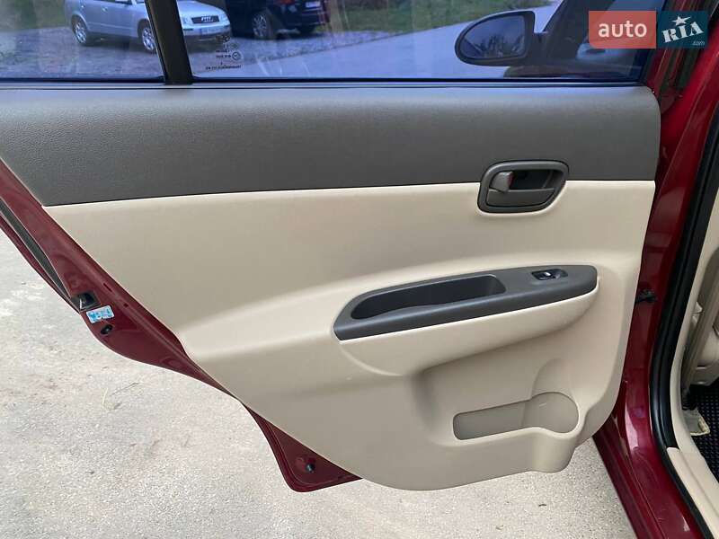 Седан Hyundai Accent 2010 в Виннице