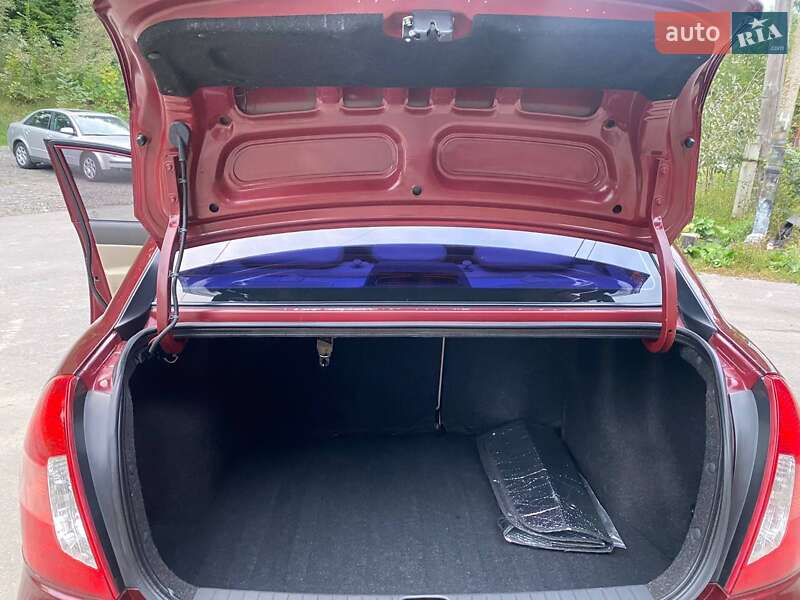 Седан Hyundai Accent 2010 в Виннице