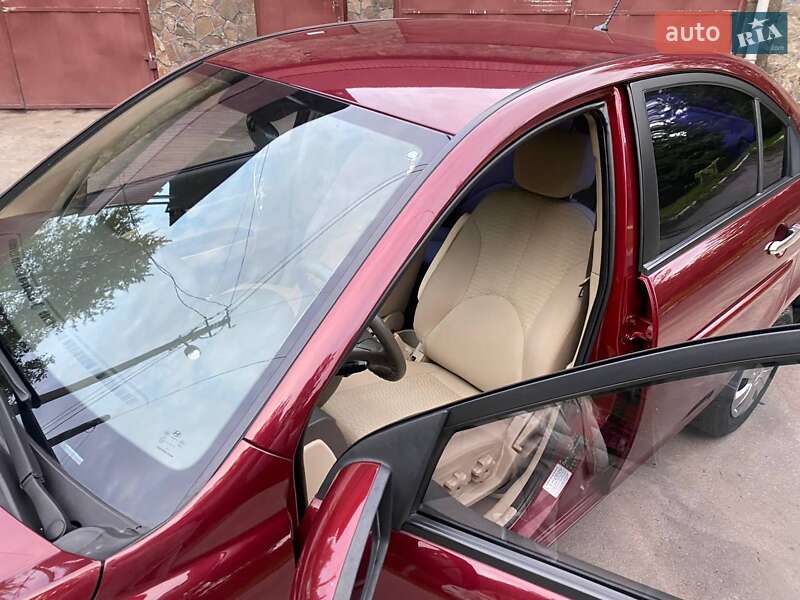 Седан Hyundai Accent 2010 в Виннице