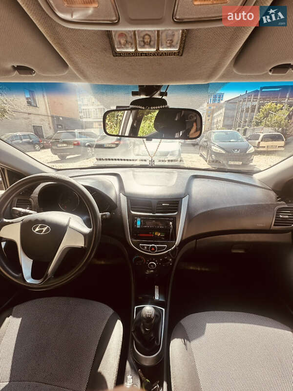 Седан Hyundai Accent 2012 в Ивано-Франковске фото 17 Седан Hyundai Accent 2012 в Ивано-Франковске