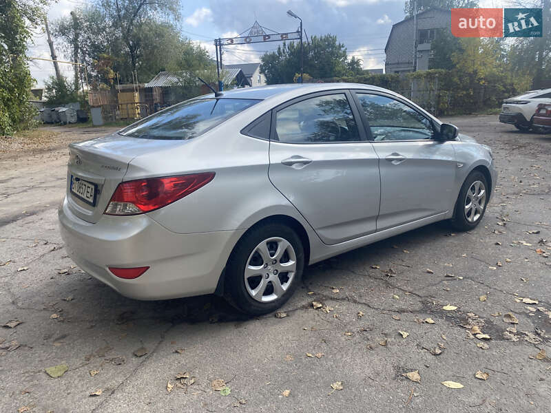 Седан Hyundai Accent 2011 в Кременчуге