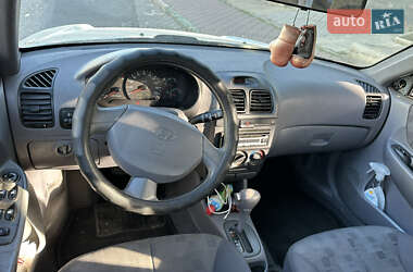 Лифтбек Hyundai Accent 2005 в 