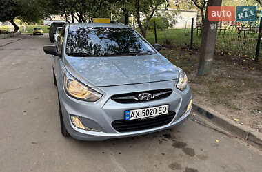 Седан Hyundai Accent 2011 в 