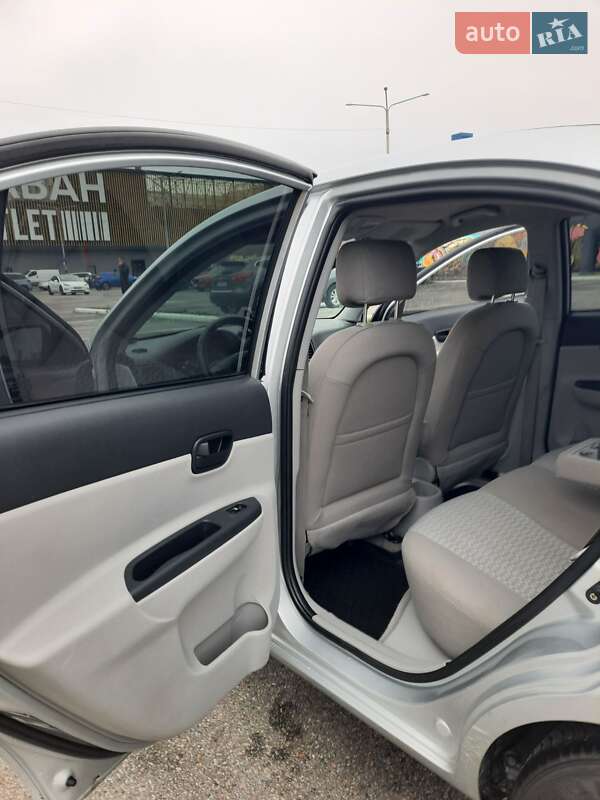 Седан Hyundai Accent 2008 в Киеве
