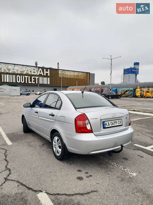 Седан Hyundai Accent 2008 в Киеве