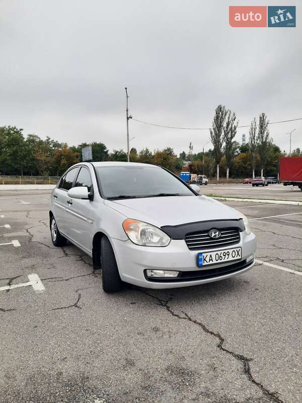 Седан Hyundai Accent 2008 в Киеве