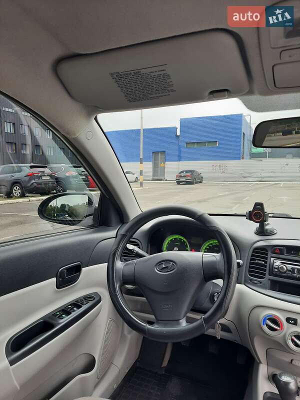 Седан Hyundai Accent 2008 в Киеве