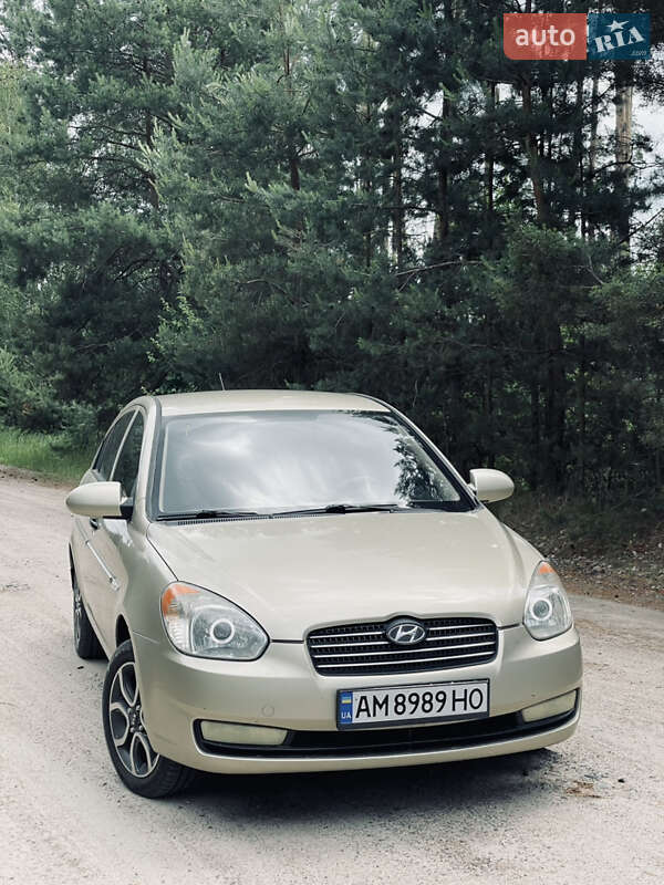Седан Hyundai Accent 2008 в Попельне
