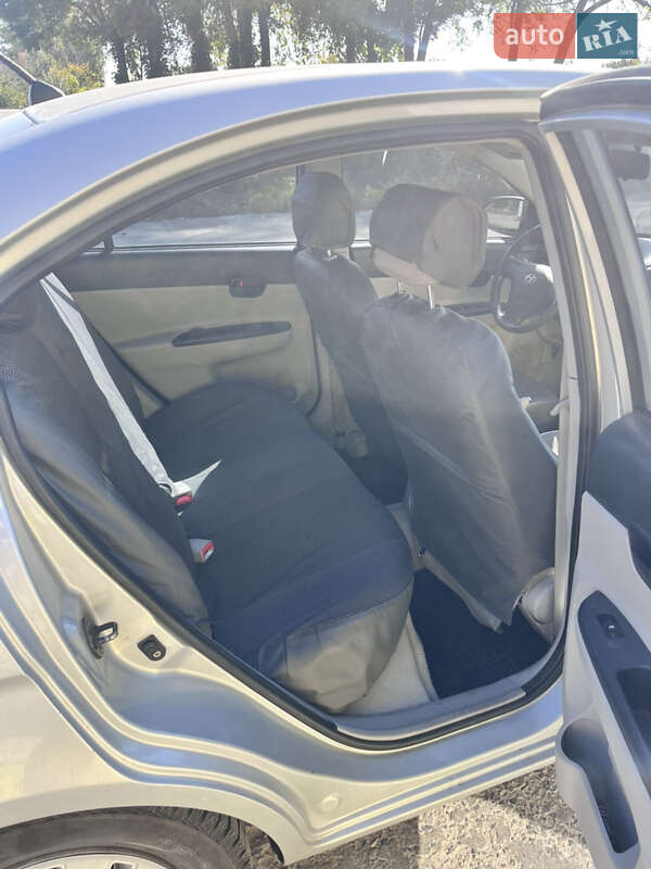Седан Hyundai Accent 2007 в Днепре