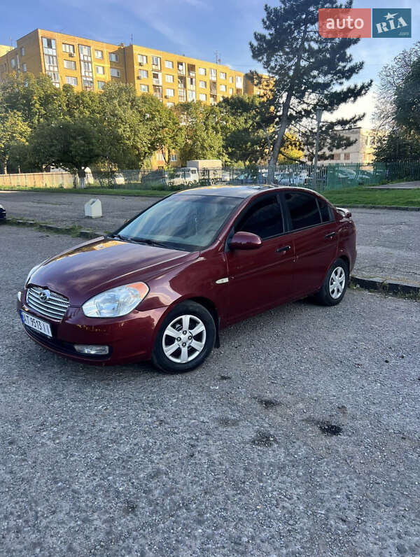 Седан Hyundai Accent 2008 в Черновцах