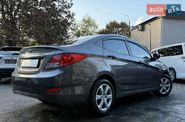 Седан Hyundai Accent 2011 в 