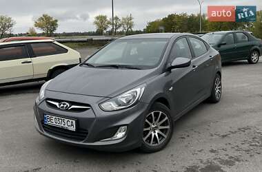 Седан Hyundai Accent 2013 в Южноукраинске