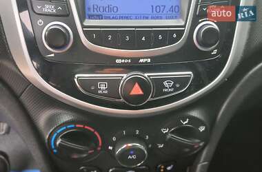 Седан Hyundai Accent 2012 в 