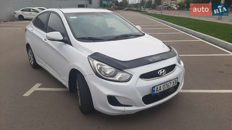 Седан Hyundai Accent 2018 в Києві фото 18 Седан Hyundai Accent 2018 в Києві