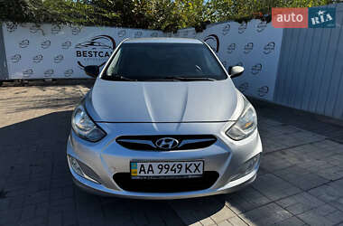 Седан Hyundai Accent 2011 в 