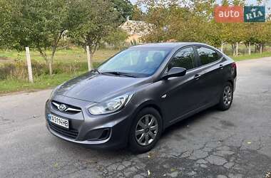 Седан Hyundai Accent 2011 в Обухові
