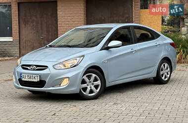 Седан Hyundai Accent 2011 в 