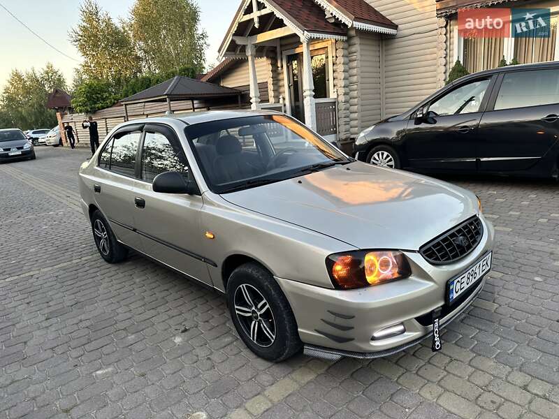 Седан Hyundai Accent 2002 в Черновцах