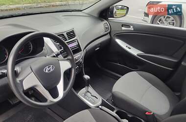 Седан Hyundai Accent 2011 в 