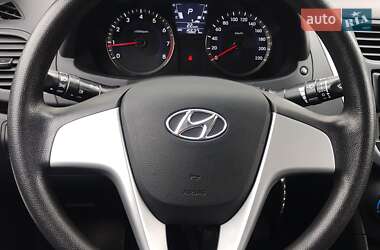 Седан Hyundai Accent 2011 в 