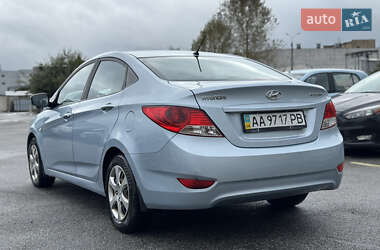 Седан Hyundai Accent 2012 в 