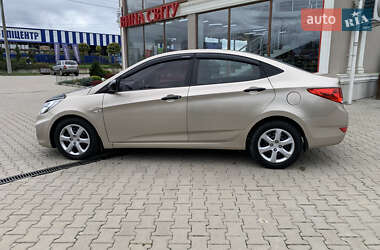 Седан Hyundai Accent 2013 в 